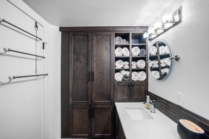 Laundry Room Photo of 115 378 Esplanade Avenue, Harrison Hot Springs, BC