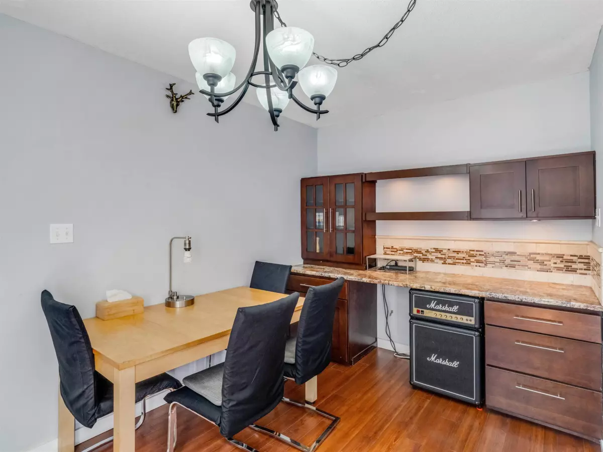 Dining Area Photo of 221 14861 98 Avenue, Surrey, BC