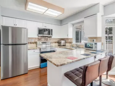 221 14861 98 Avenue, Surrey, BC, Surrey — Townhouse for sale