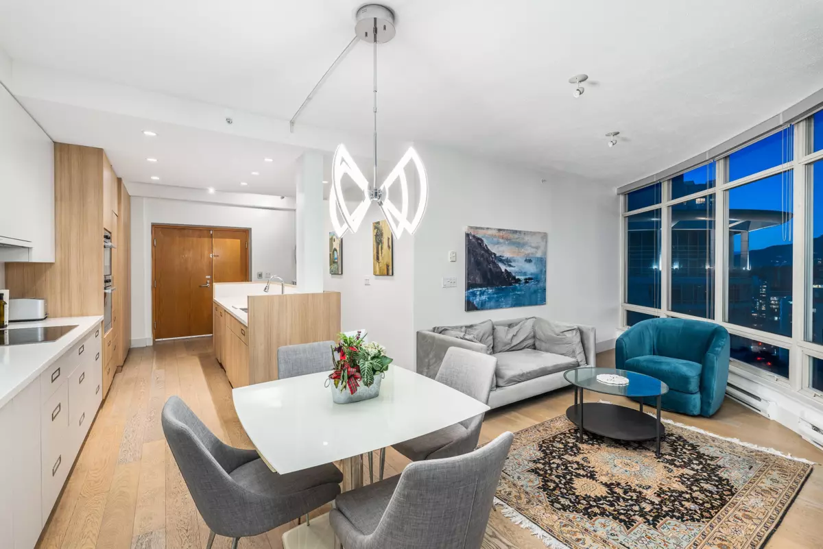 Living Room Photo of 2303 1200 Alberni Street, Vancouver, BC