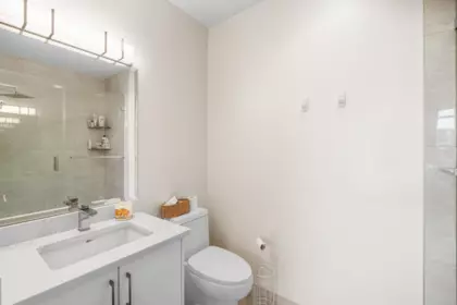 Laundry Room Photo of 2303 1200 Alberni Street, Vancouver, BC