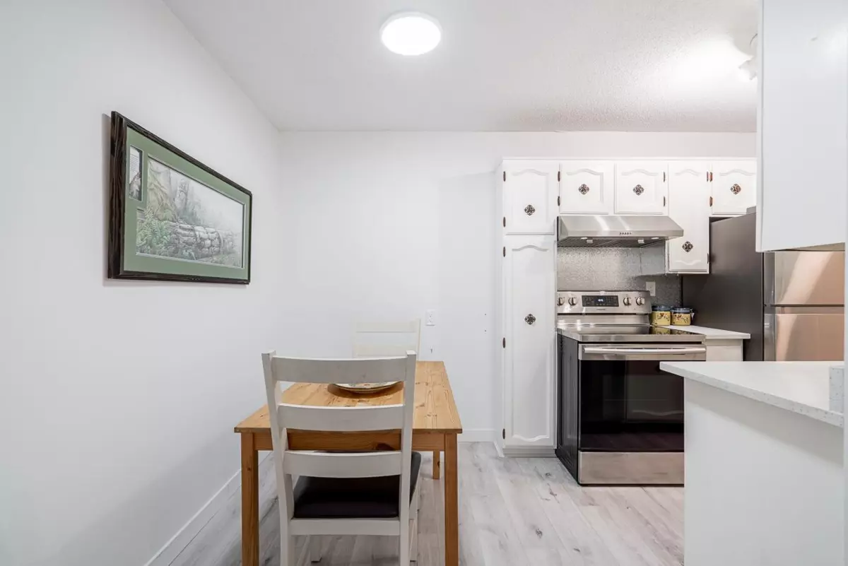 Family Room Photo of 318 750 E 7th Avenue, Vancouver, BC