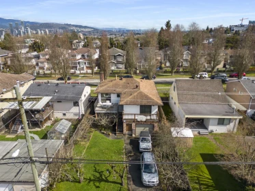 Swimming Pool Photo of 3481 Dieppe Drive, Vancouver, BC