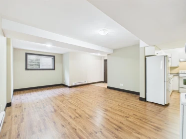 Hot Tub / Spa Photo of 3351 Canary Place, Coquitlam, BC