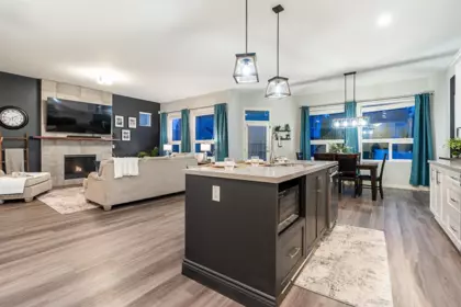 Kitchen Island Photo of 27563 27a Avenue, Langley, BC