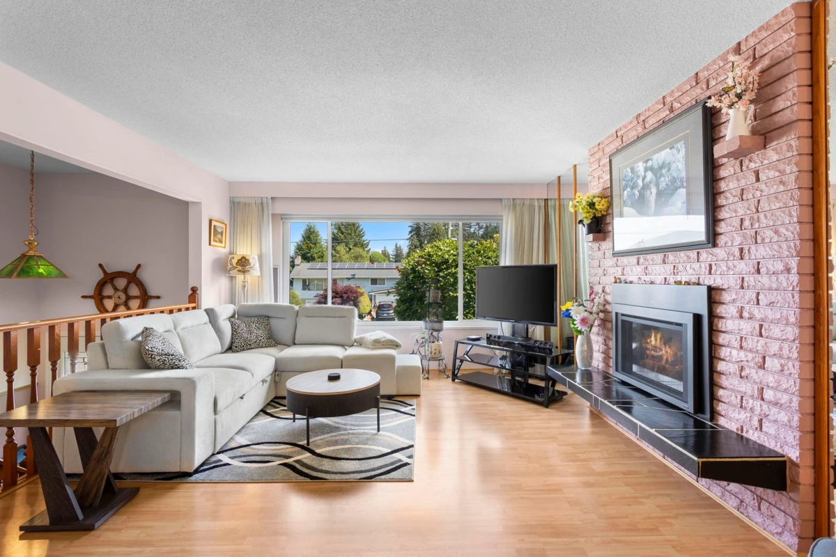 Family Room Photo of 944 Porter Street, Coquitlam, BC