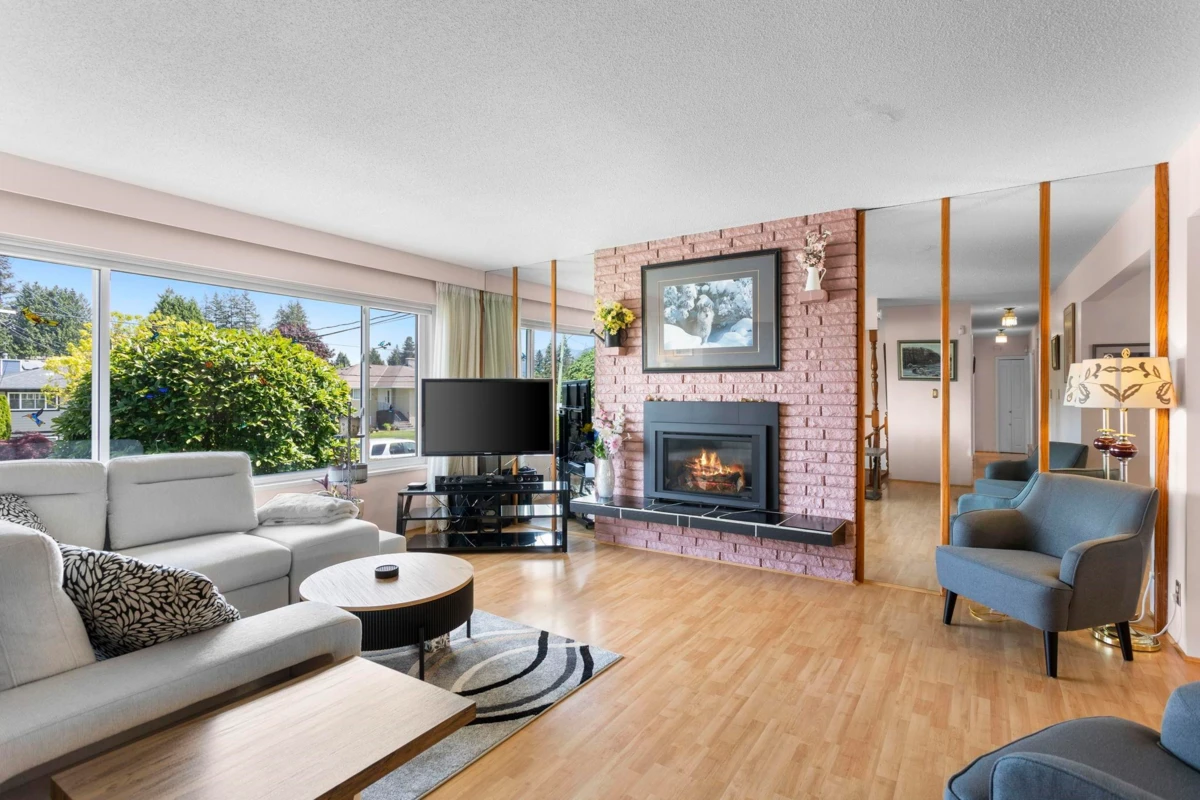 Living Room Photo of 944 Porter Street, Coquitlam, BC