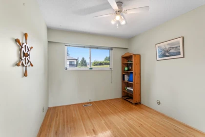 Basement Recreation Room Photo of 944 Porter Street, Coquitlam, BC
