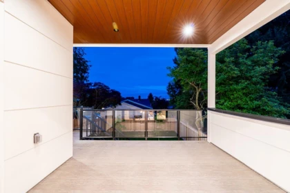Mudroom Photo of 2 4278 Watling Street, Burnaby, BC