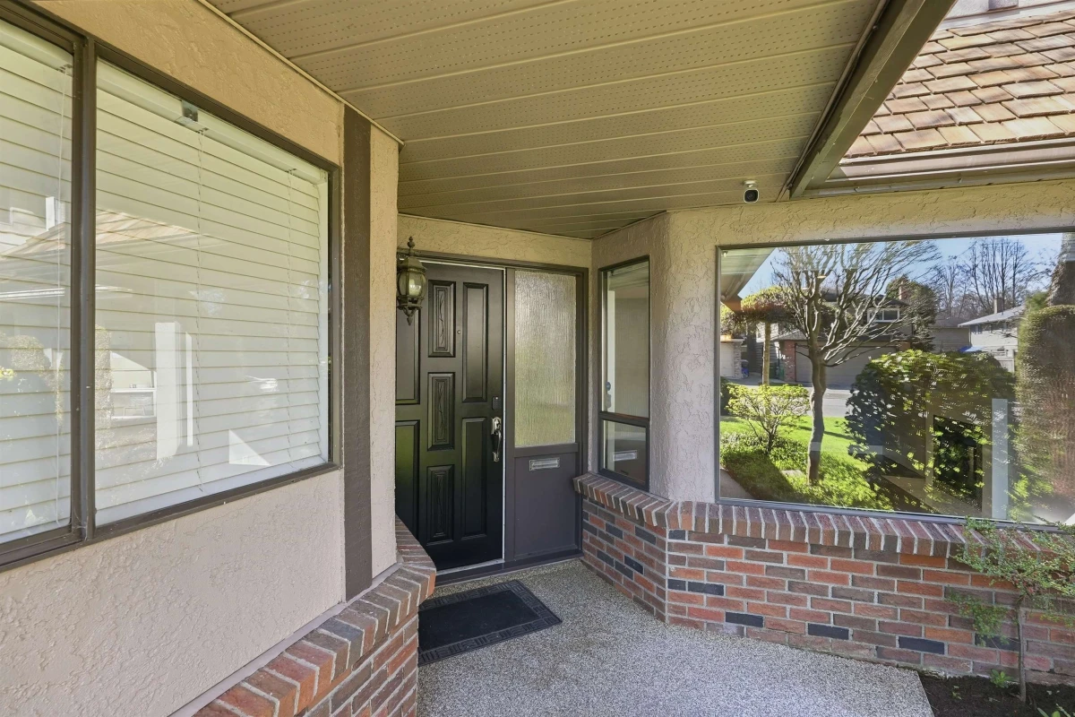 Family Room Photo of 6215 Garnet Drive, Richmond, BC