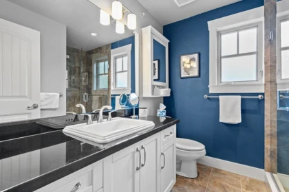 Guest Bathroom Photo of 1875 W 13 Avenue, Vancouver, BC