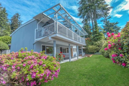 Front Yard Photo of 693 Plymouth Drive, North Vancouver, BC