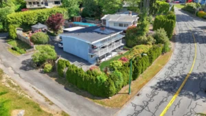 693 Plymouth Drive, North Vancouver, BC