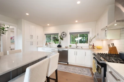 Kitchen Island Photo of 3067 Plymouth Drive, North Vancouver, BC