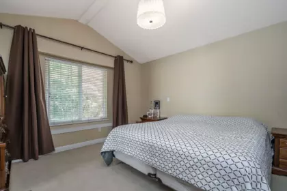 Basement Recreation Room Photo of 6741 193a Street, Surrey, BC