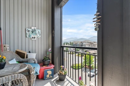 Basement Recreation Room Photo of 401 45645 Knight Road, Chilliwack, BC