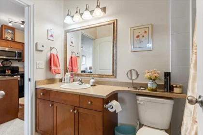 Powder Room Photo of 401 45645 Knight Road, Chilliwack, BC