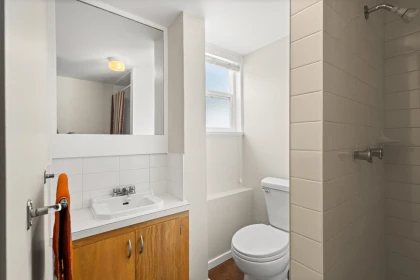 Hallway Photo of 929 Grover Avenue, Coquitlam, BC