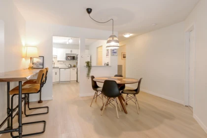 Breakfast Nook Photo of 217 33280 Bourquin Crescent, Abbotsford, BC