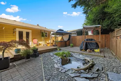 Front Yard Photo of 20782 52 Avenue, Langley, BC