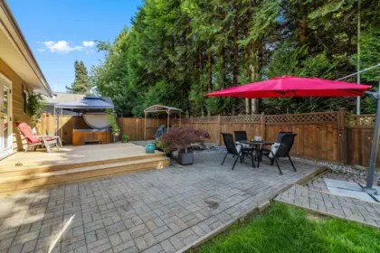 Outdoor Kitchen Photo of 20782 52 Avenue, Langley, BC