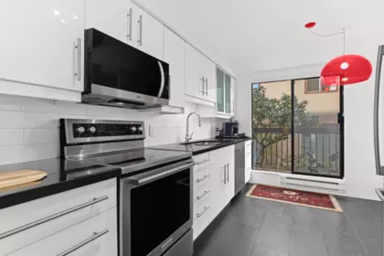 1286 W 7th Avenue, Vancouver, BC, Vancouver — Townhouse for sale