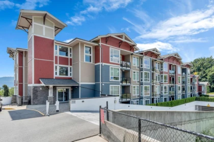 406 2242 Whatcom Road, Abbotsford, BC, Abbotsford — Apartment/Condo for sale