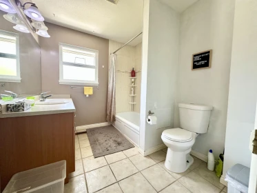 Hallway Photo of 9511 Pinewell Crescent, Richmond, BC