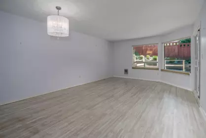 Dining Area Photo of 309 1350 VIDAL STREET, White Rock BC V4B 5G6