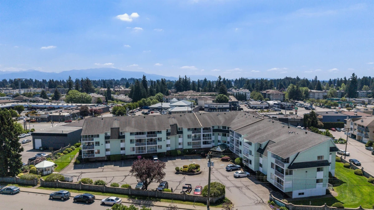 Exterior Rear Photo of 320 31850 Union Avenue, Abbotsford, BC