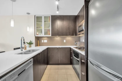 802 7325 Arcola Street, Burnaby, BC, Burnaby — Apartment/Condo for sale