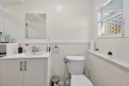 Hot Tub / Spa Photo of 3380 Glasgow Street, Port Coquitlam, BC