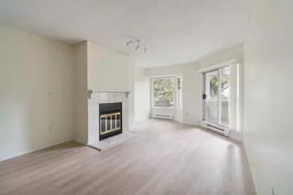 218 7591 Moffatt Road, Richmond, BC, Richmond — Apartment/Condo for sale