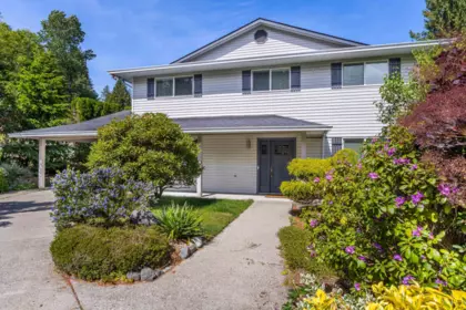 5714 Trail Avenue, Sechelt, BC, Sechelt — Single Family Residence for sale