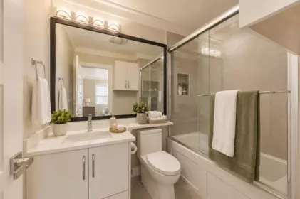 Mudroom Photo of 7679 155 Street, Surrey, BC