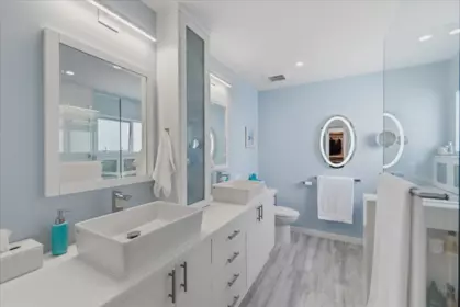 Entry Foyer Photo of 1523 Mariner Walk, Vancouver, BC