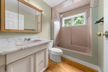 Hallway Photo of 38260 Westway Avenue, Squamish, BC
