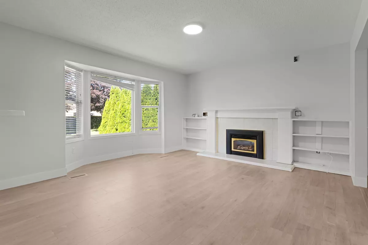 Dining Area Photo of 8852 Charles Street, Chilliwack, BC