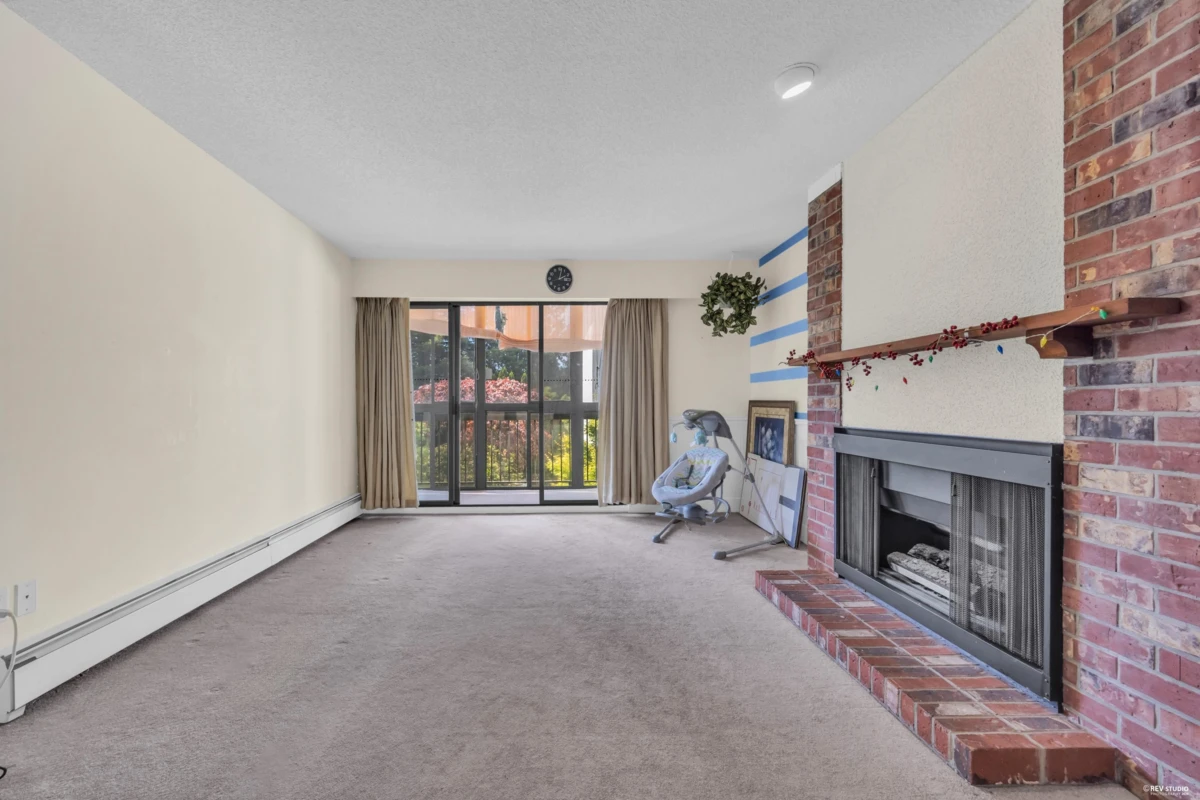 Family Room Photo of 216 6669 Telford Avenue, Burnaby, BC