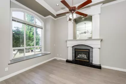 Kitchen Island Photo of 16518 108a Avenue, Surrey, BC