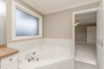 Mudroom Photo of 16518 108a Avenue, Surrey, BC