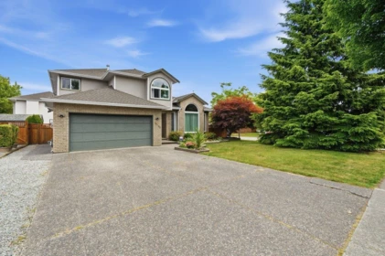 18745 65 Avenue, Surrey, BC, Surrey — Single Family Residence for sale