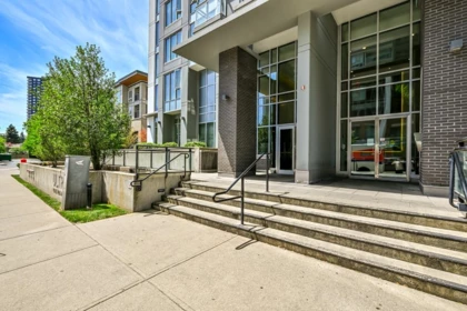 Staircase Photo of 503 13325 102a Avenue, Surrey, BC