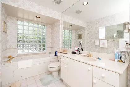 Laundry Room Photo of 2112 124 Street, Surrey, BC
