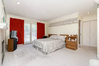 Office / Den Photo of 2112 124 Street, Surrey, BC
