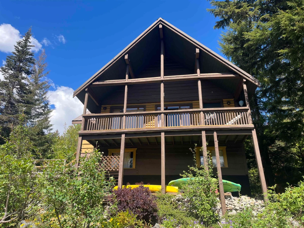 Family Room Photo of 9291 Emerald Drive, Whistler, BC
