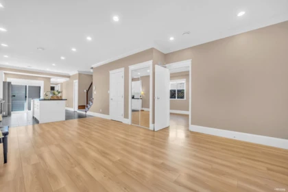 Kitchen Island Photo of 6600 Granville Avenue, Richmond, BC
