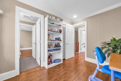 Laundry Room Photo of 6600 Granville Avenue, Richmond, BC