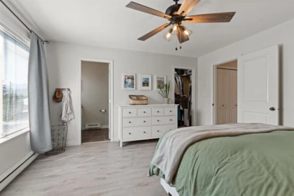 Laundry Room Photo of 71 5556 Peach Road, Chilliwack, BC
