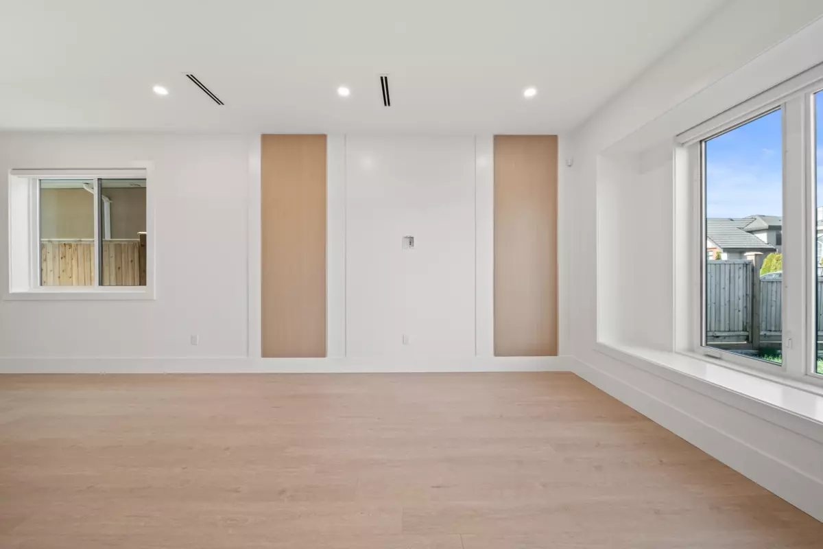 Dining Area Photo of 2 10700 Aragon Road, Richmond, BC
